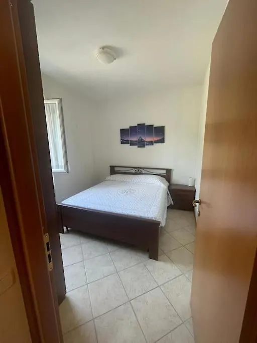 Apartment Appartamento Bigallo, Garden View Esino Lario Italy