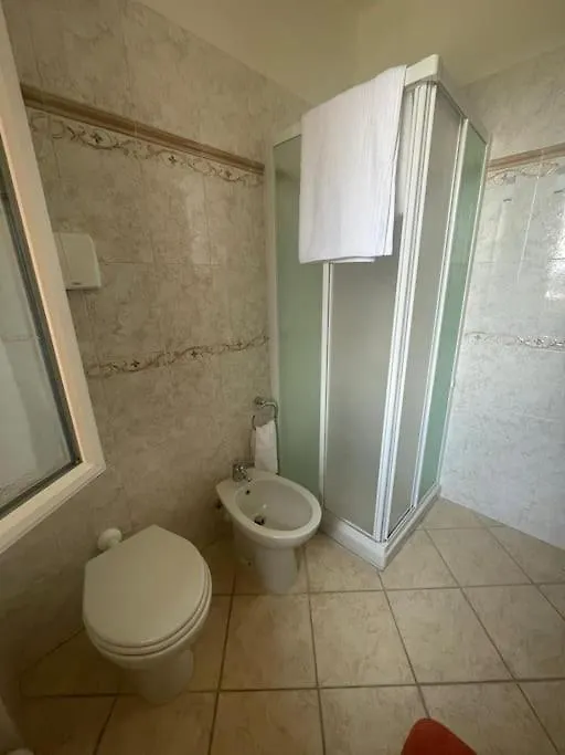 Apartment Appartamento Bigallo, Garden View Esino Lario Italy